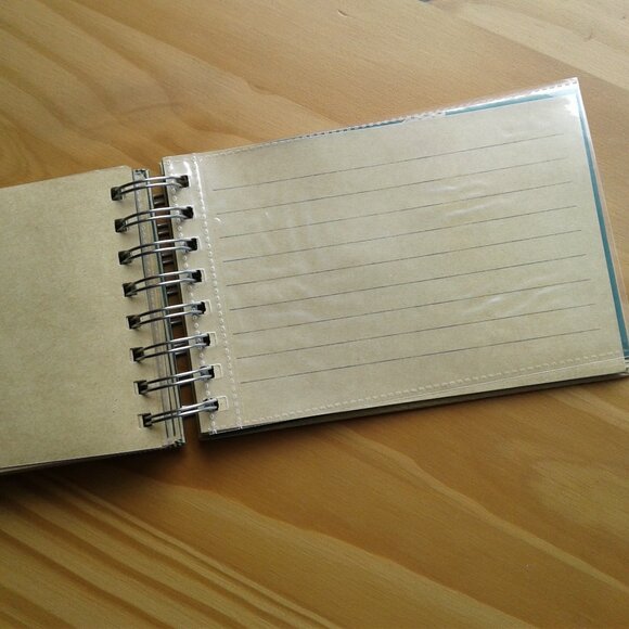 Mini Scrapbooking Album - Picture 6 of 7